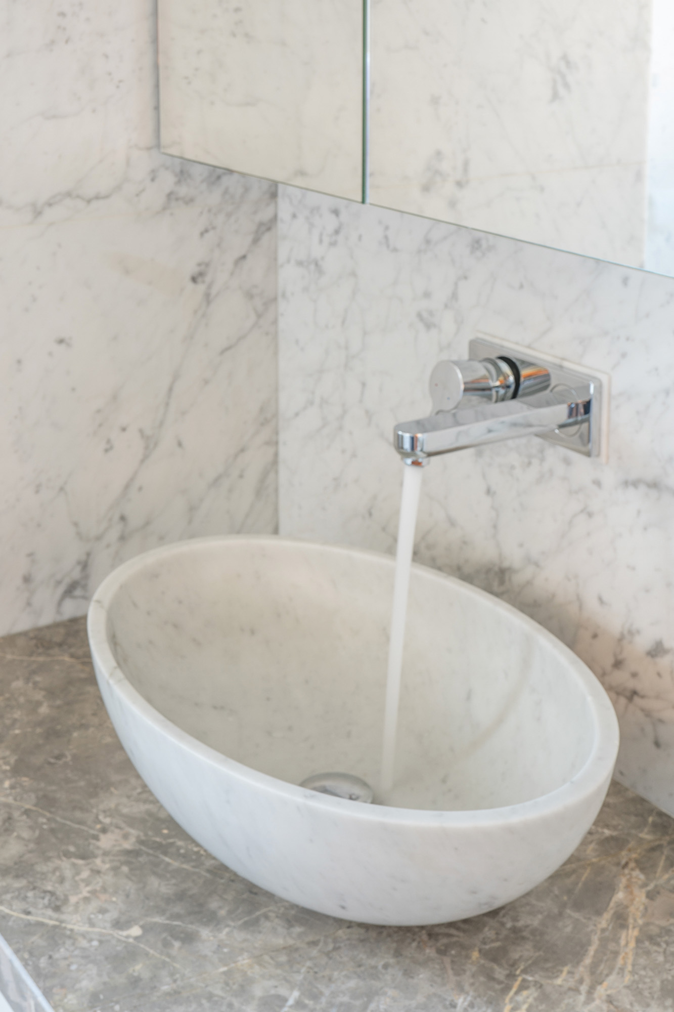 Evier-Marbre-Anthony_Cognaux-The-Minerallist